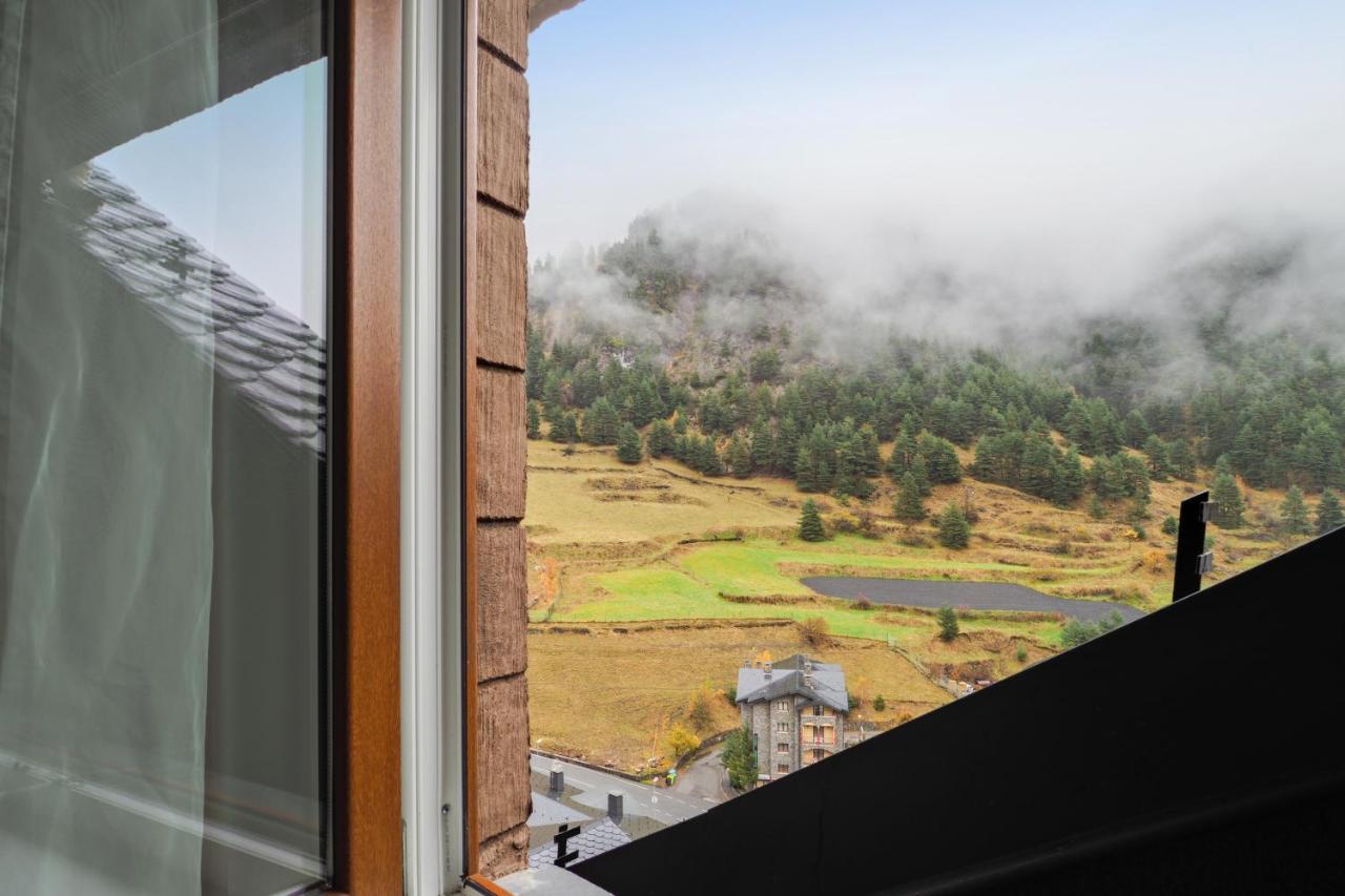 Comfortable Studio With Mountain View In Arinsal 40 M² + Ski Storage Екстериор снимка