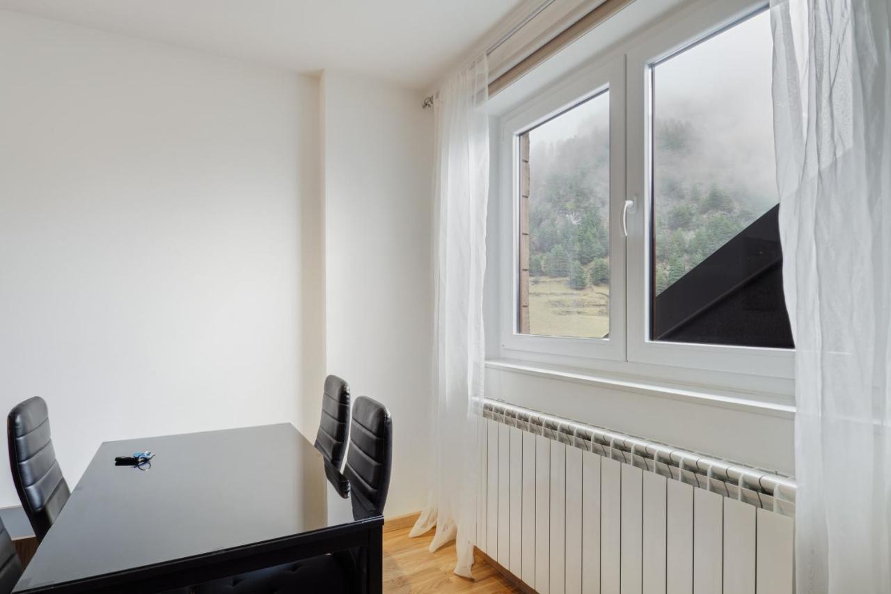 Comfortable Studio With Mountain View In Arinsal 40 M² + Ski Storage Екстериор снимка
