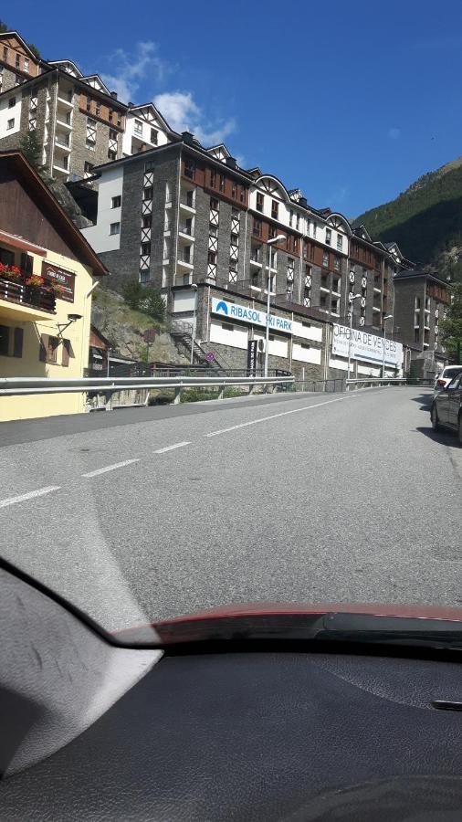 Comfortable Studio With Mountain View In Arinsal 40 M² + Ski Storage Екстериор снимка
