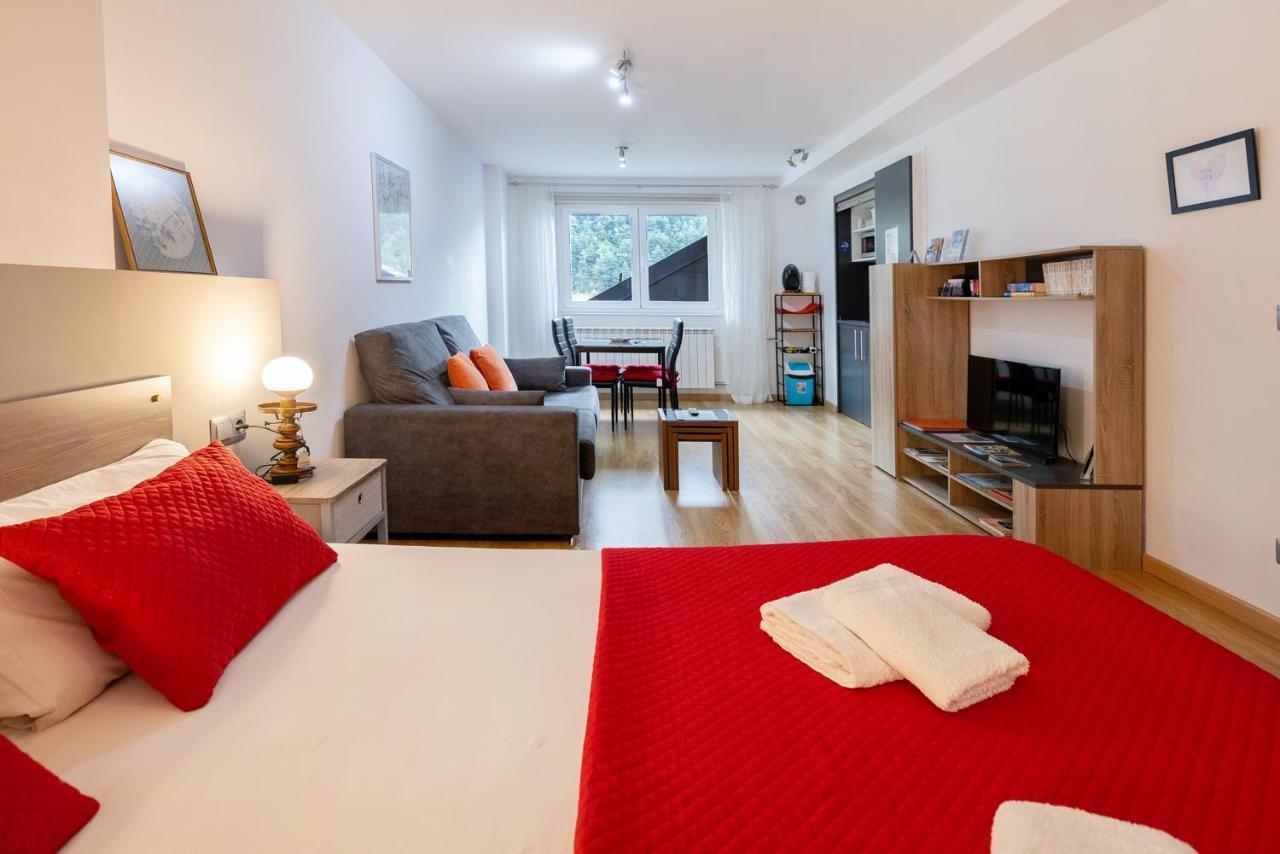 Comfortable Studio With Mountain View In Arinsal 40 M² + Ski Storage Екстериор снимка